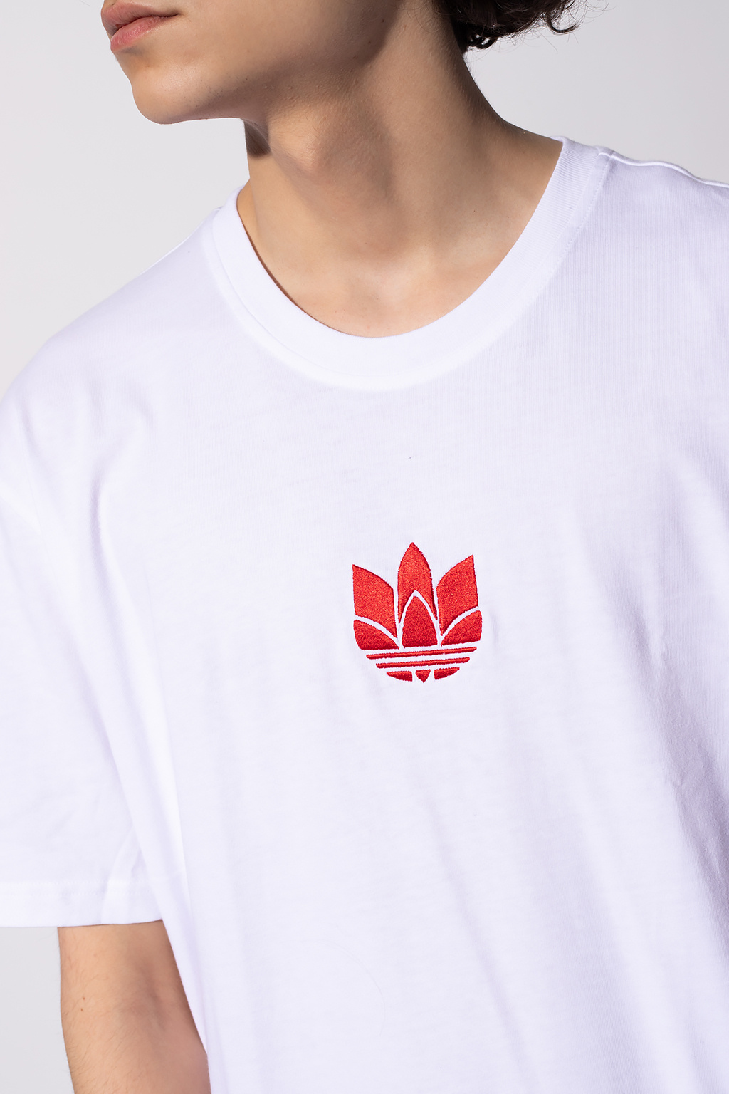 Adidas shop lotus logo